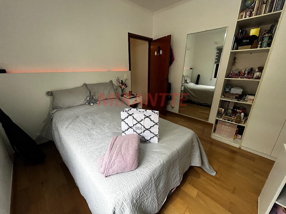 Sobrado de 194m² com 3 quartos em Horto Florestal