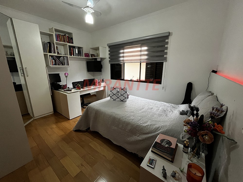 Sobrado de 194m² com 3 quartos em Horto Florestal