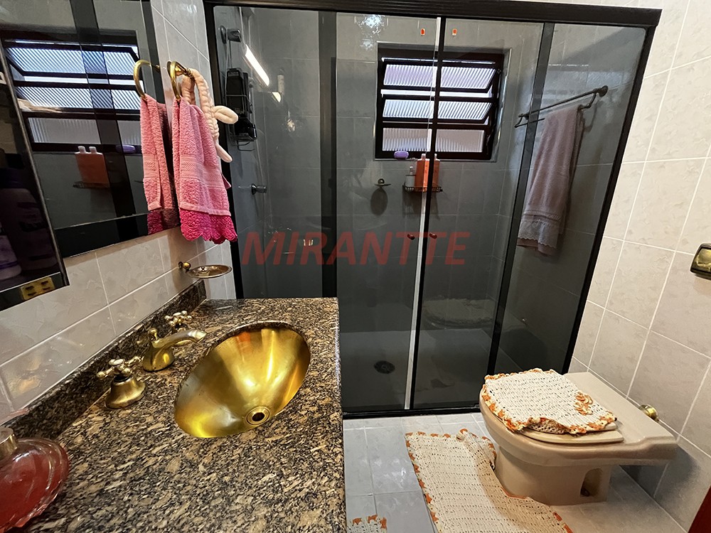 Sobrado de 194m² com 3 quartos em Horto Florestal