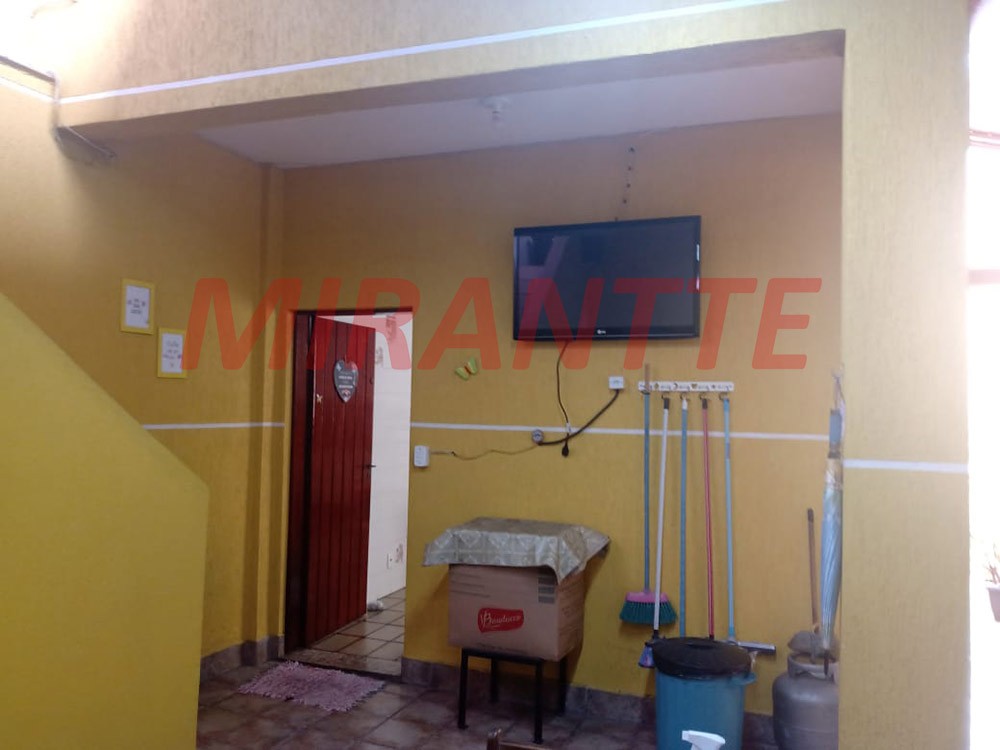 Sobrado de 165m² com 4 quartos em Vila Nova Galvão