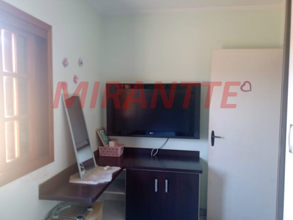Sobrado de 165m² com 4 quartos em Vila Nova Galvão
