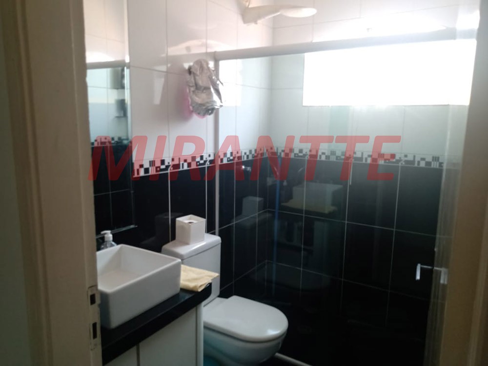 Sobrado de 165m² com 4 quartos em Vila Nova Galvão