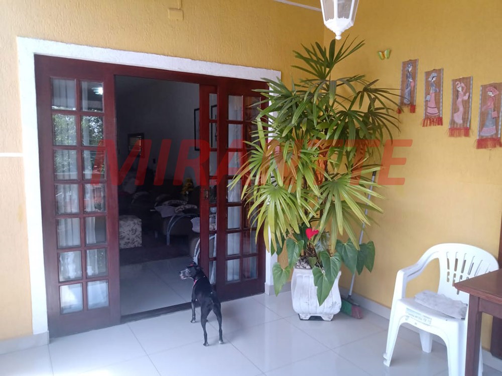 Sobrado de 165m² com 4 quartos em Vila Nova Galvão
