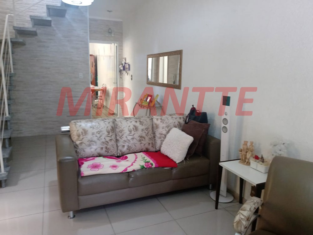 Sobrado de 165m² com 4 quartos em Vila Nova Galvão