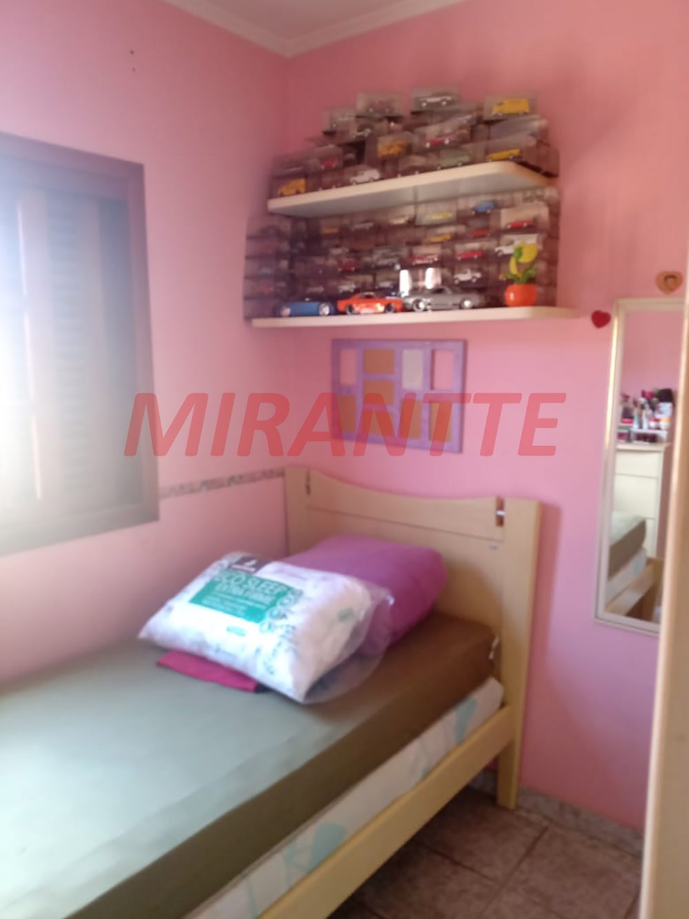Sobrado de 165m² com 4 quartos em Vila Nova Galvão