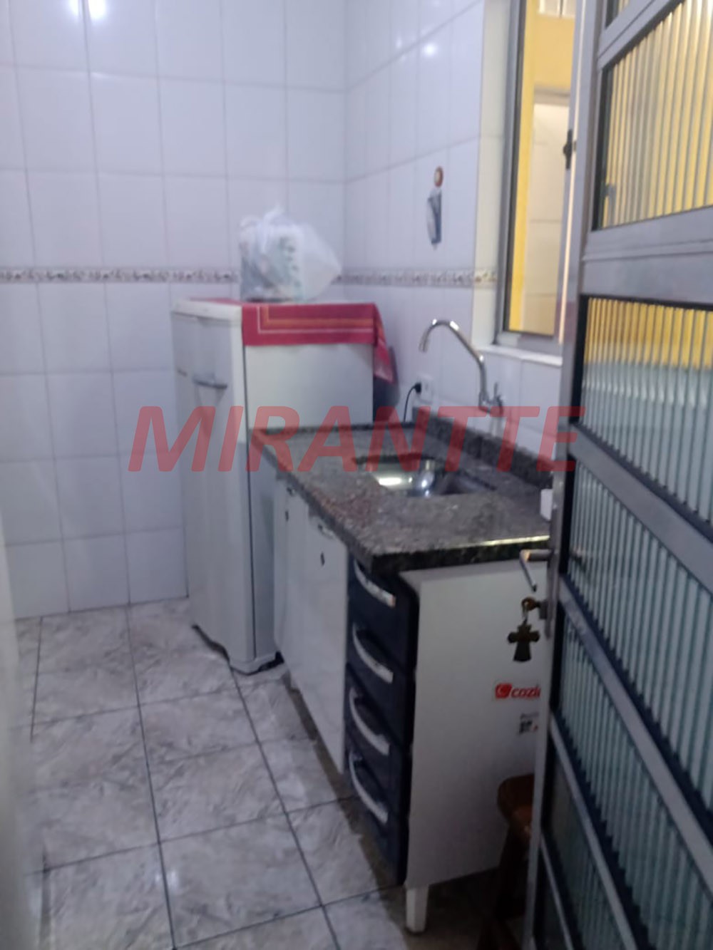 Sobrado de 165m² com 4 quartos em Vila Nova Galvão