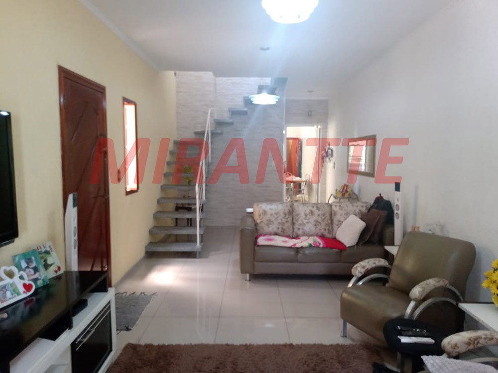 Sobrado de 165m² com 4 quartos em Vila Nova Galvão