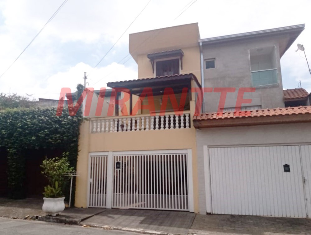 Sobrado de 165m² com 4 quartos em Vila Nova Galvão