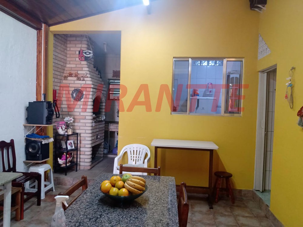 Sobrado de 165m² com 4 quartos em Vila Nova Galvão