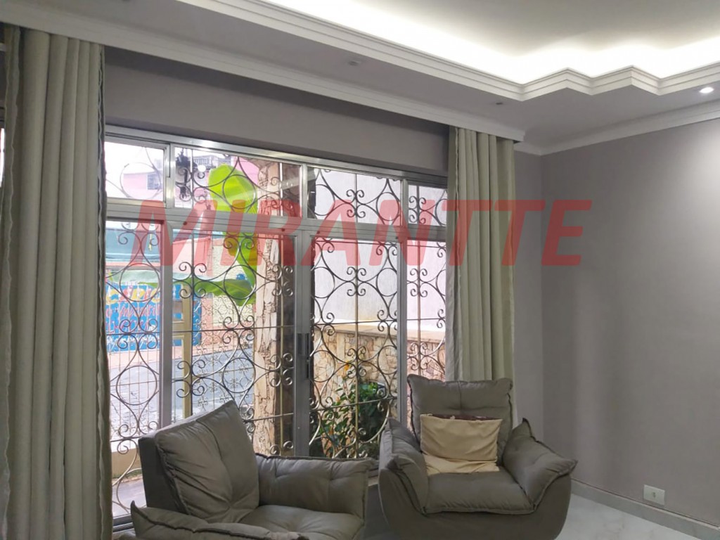 Sobrado de 315m² com 3 quartos em Vila Galvão