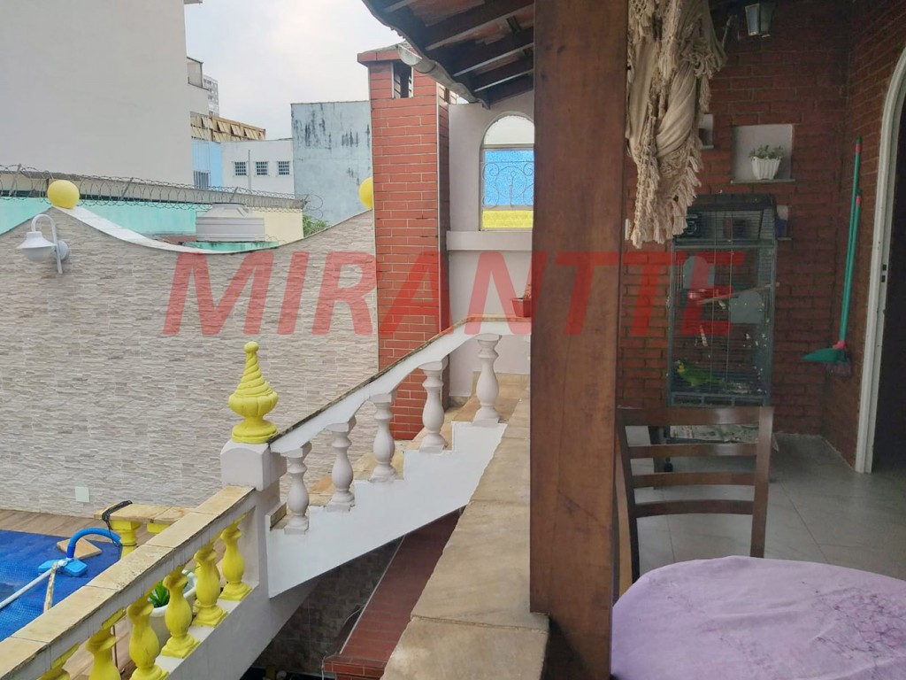 Sobrado de 315m² com 3 quartos em Vila Galvão