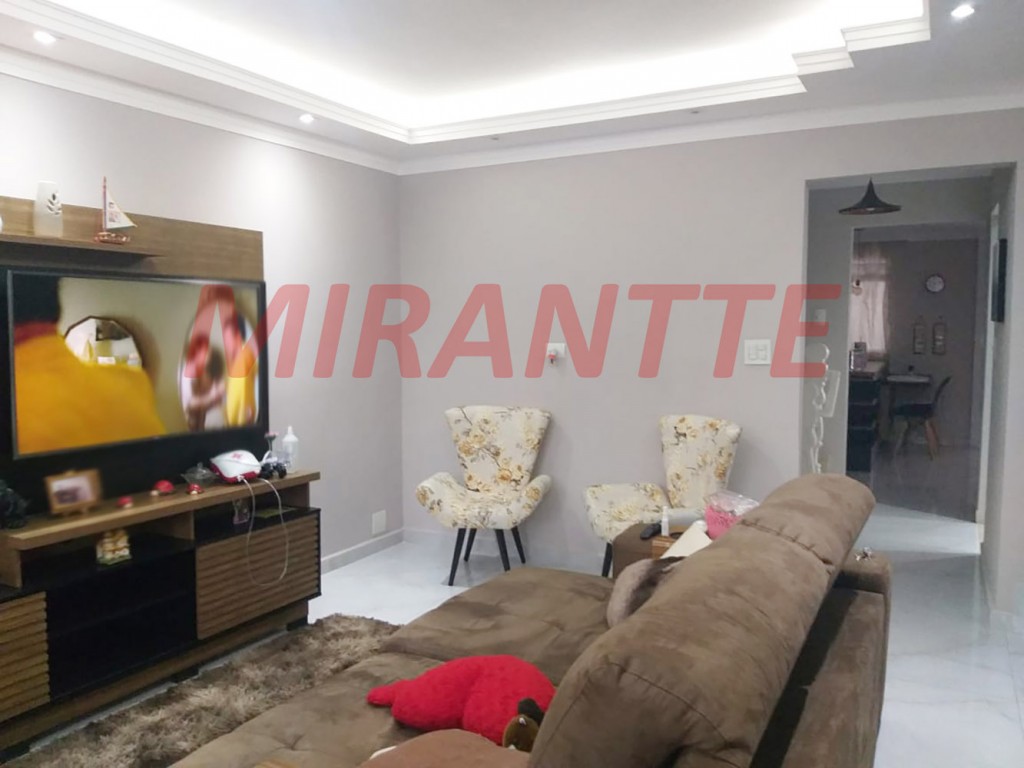 Sobrado de 315m² com 3 quartos em Vila Galvão