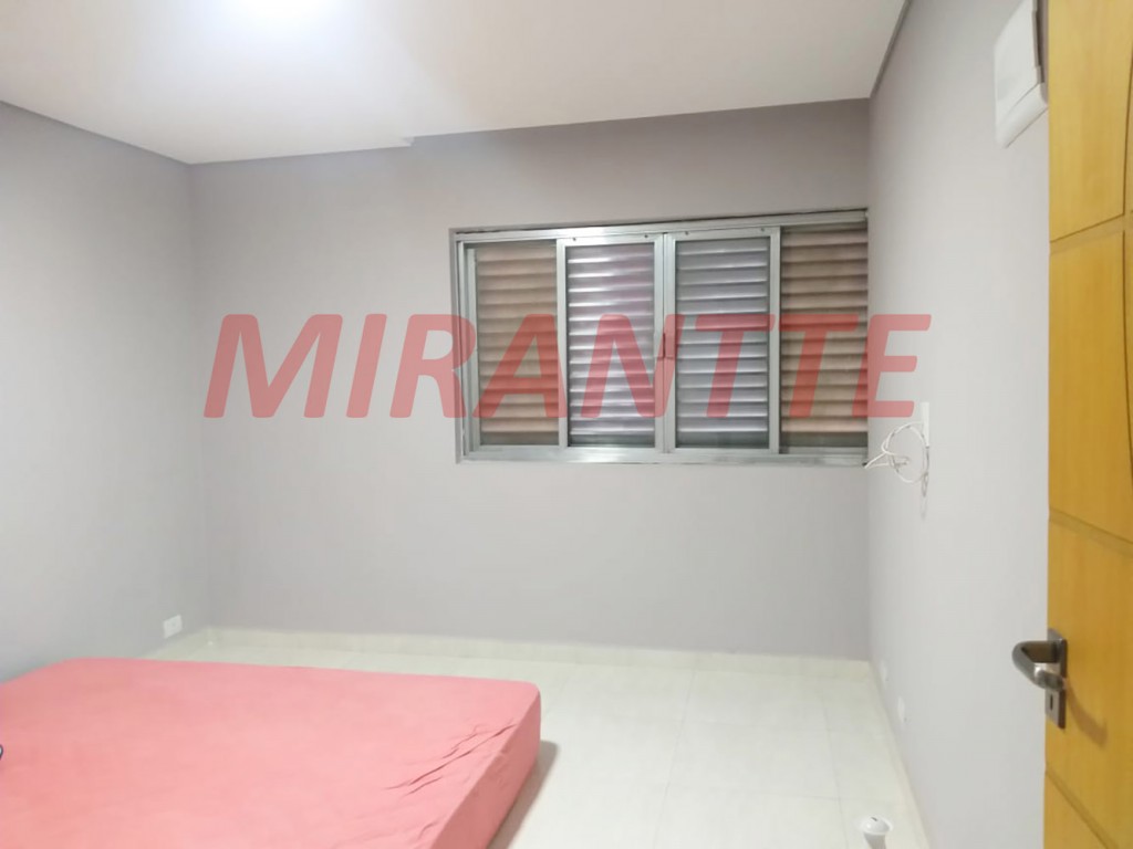 Sobrado de 315m² com 3 quartos em Vila Galvão