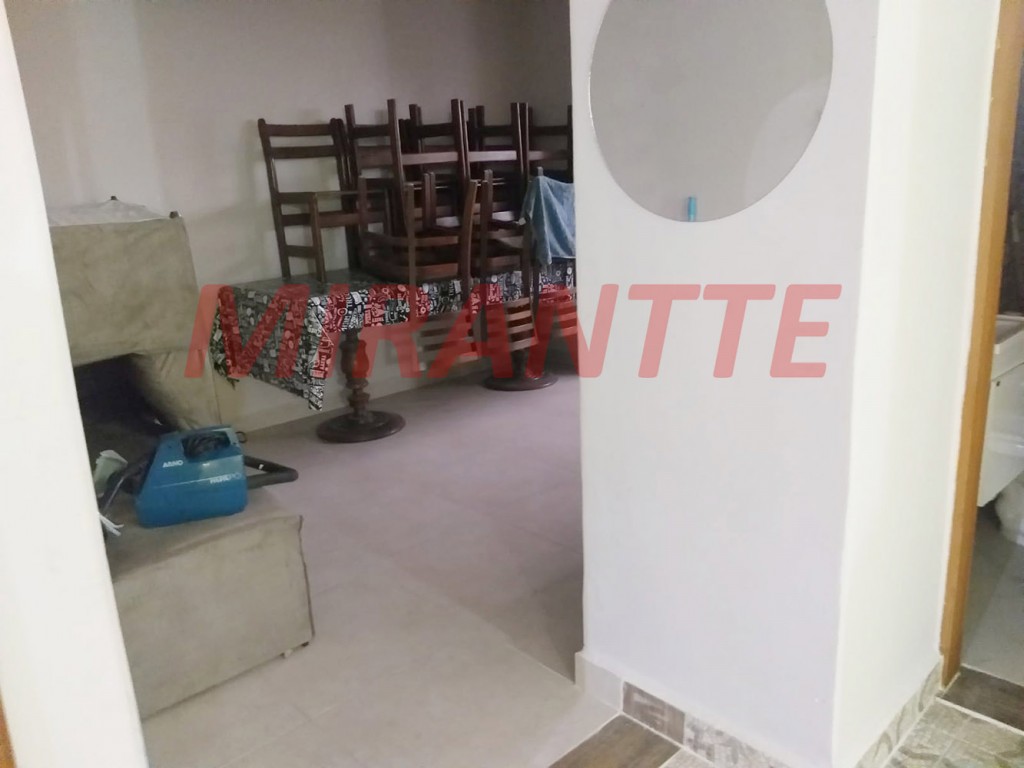 Sobrado de 315m² com 3 quartos em Vila Galvão