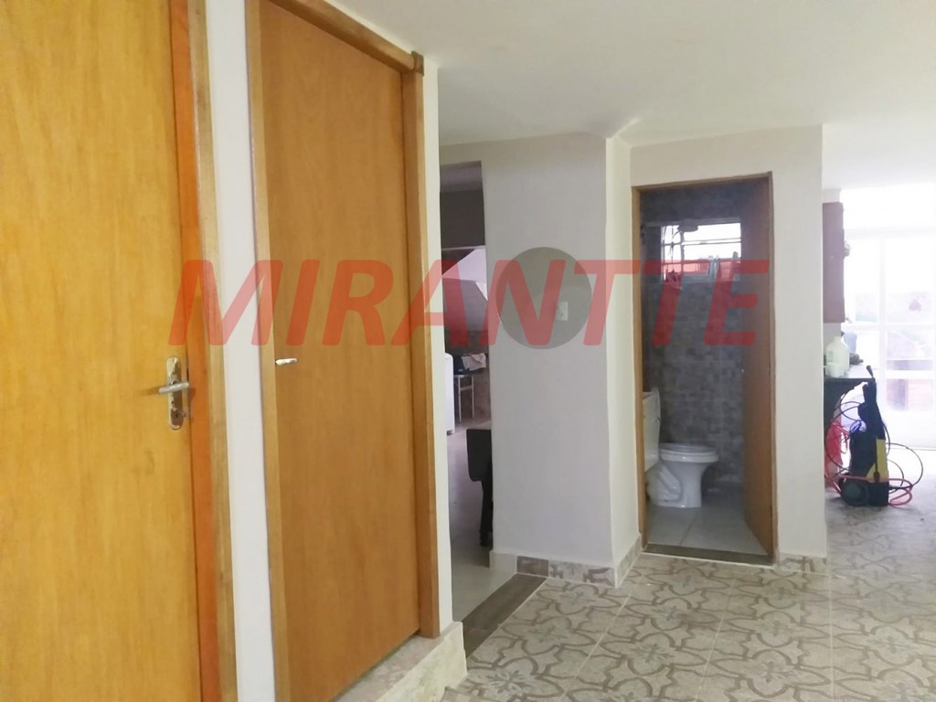Sobrado de 315m² com 3 quartos em Vila Galvão