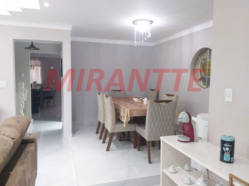 Sobrado de 315m² com 3 quartos em Vila Galvão