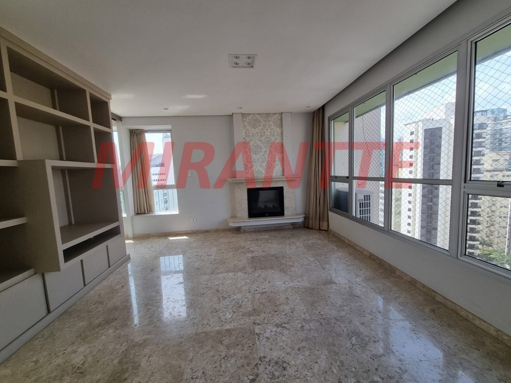 Apartamento de 250m² com 4 quartos em Vila Nova Conceição