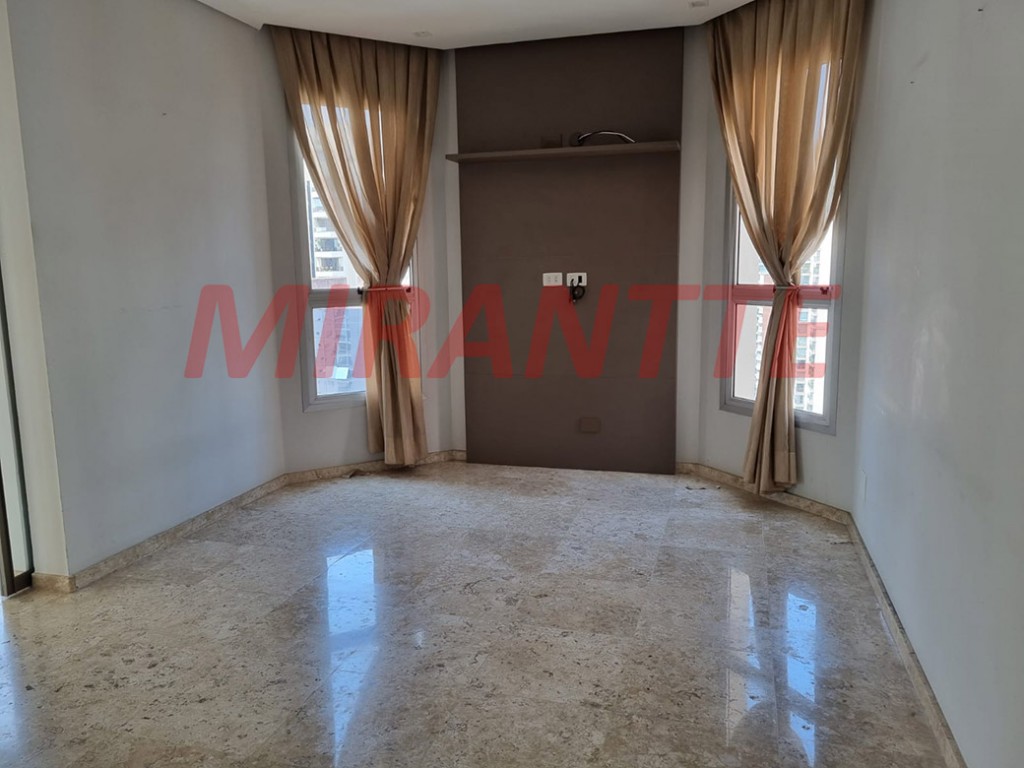 Apartamento de 250m² com 4 quartos em Vila Nova Conceição