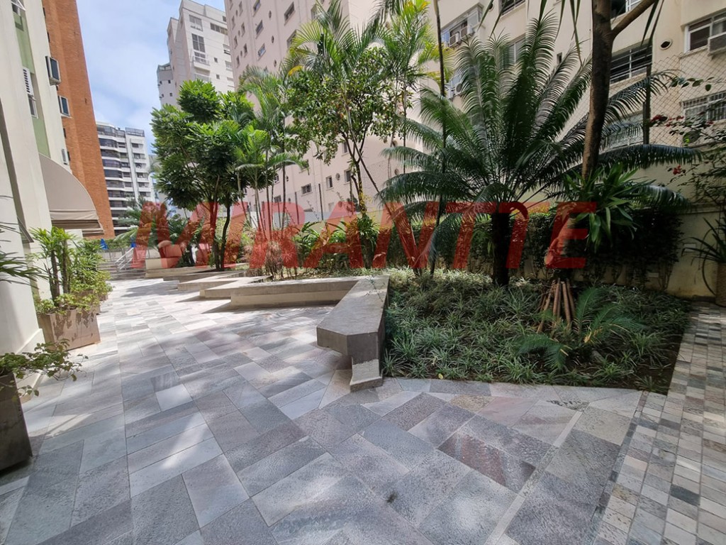 Apartamento de 250m² com 4 quartos em Vila Nova Conceição