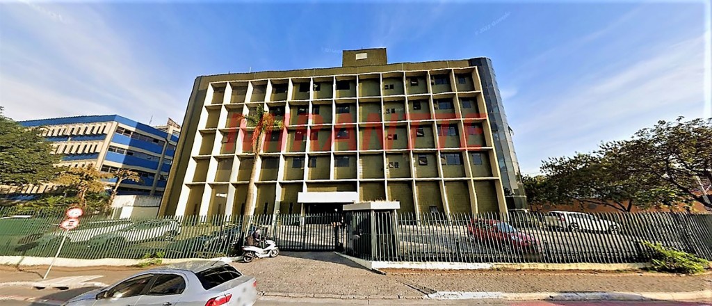 Comercial de 3000m² em Água Branca