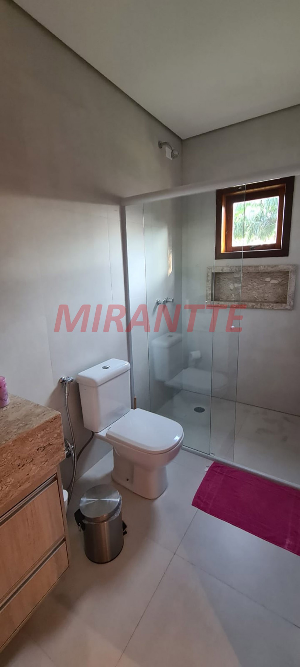 Sobrado de 450m² com 3 quartos em Serra Da Cantareira