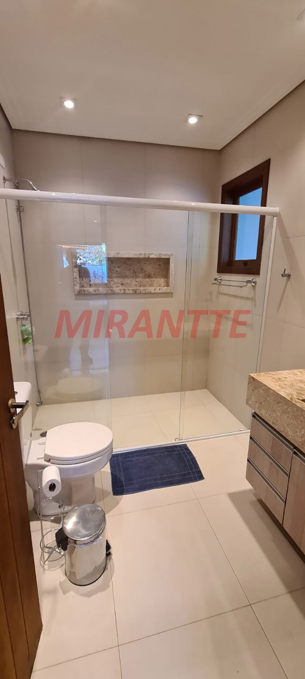 Sobrado de 450m² com 3 quartos em Serra Da Cantareira