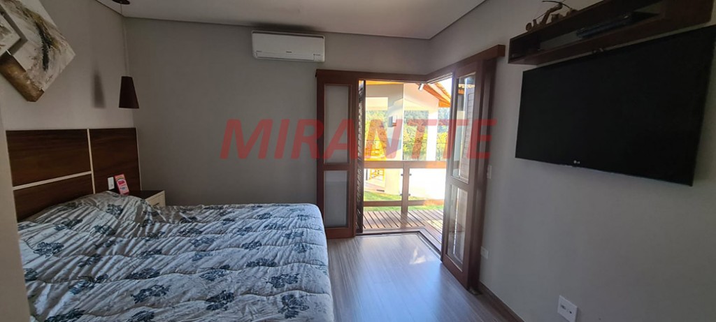 Sobrado de 450m² com 3 quartos em Serra Da Cantareira