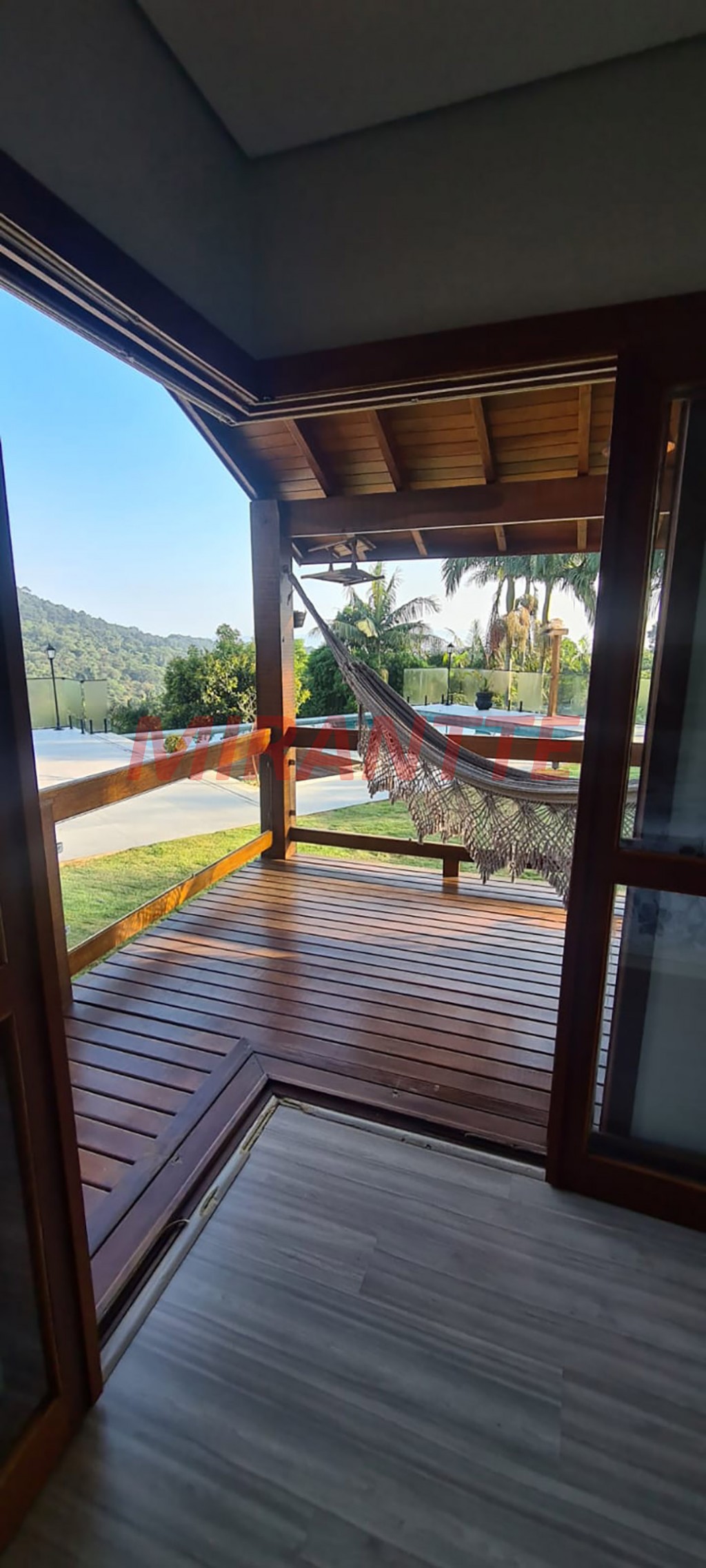 Sobrado de 450m² com 3 quartos em Serra Da Cantareira