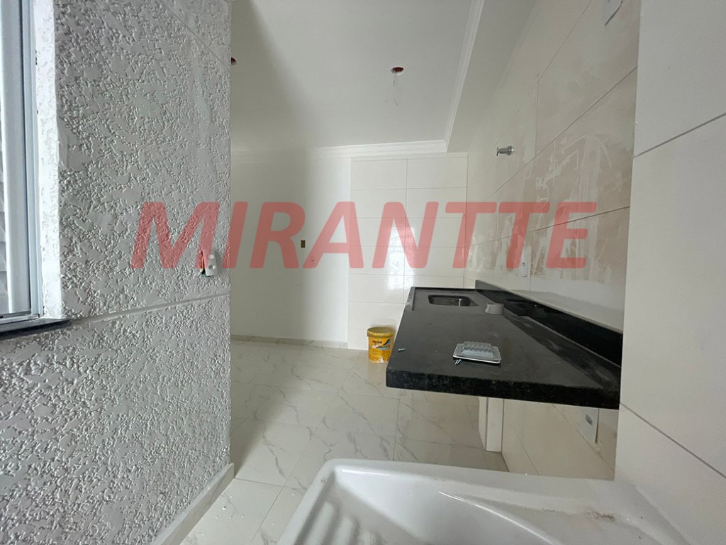 Apartamento de 42m² com 2 quartos em Vila Nivi