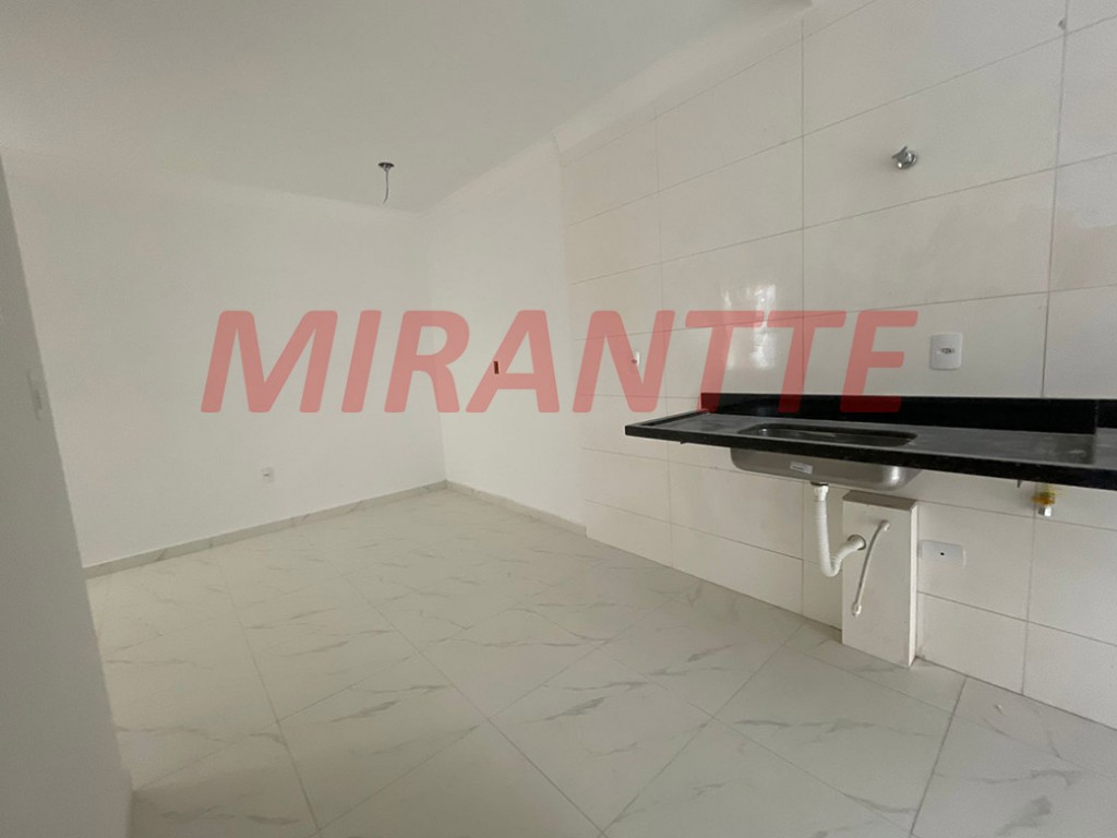Apartamento de 42m² com 2 quartos em Vila Nivi