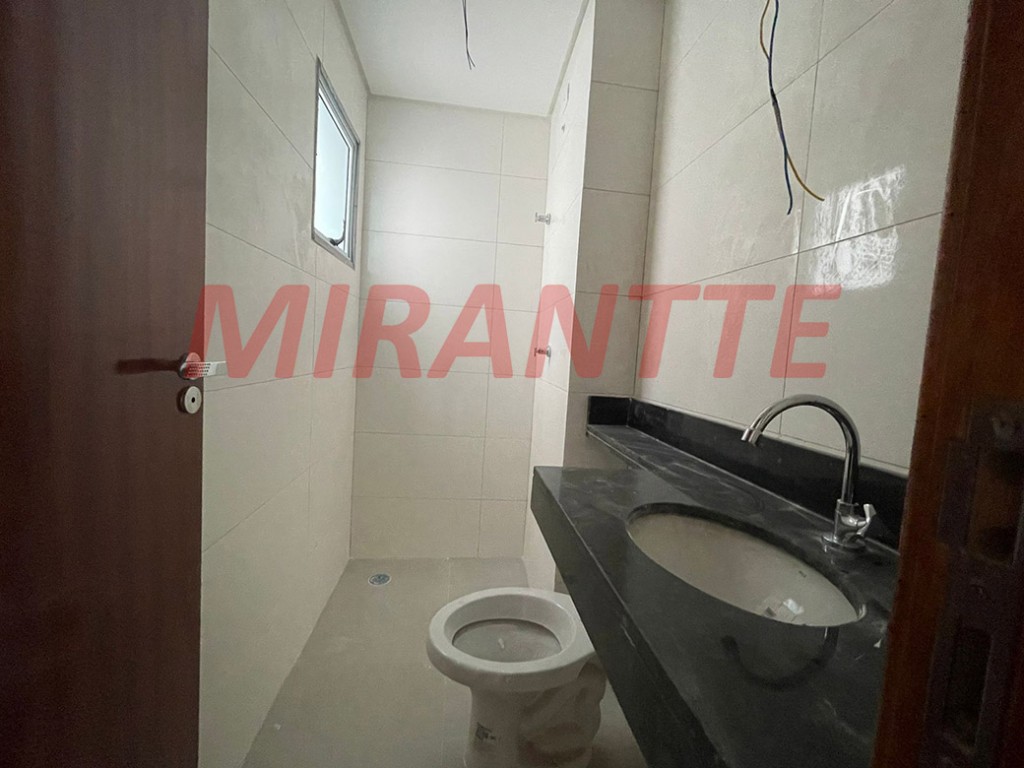 Apartamento de 42m² com 2 quartos em Vila Nivi