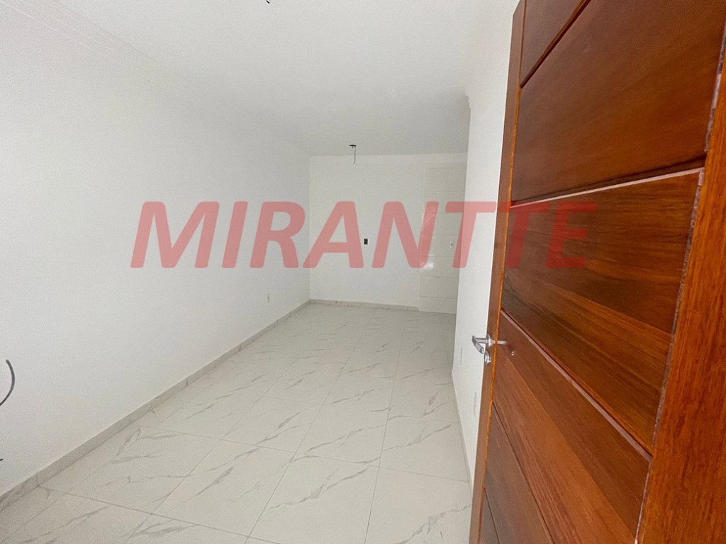 Apartamento de 42m² com 2 quartos em Vila Nivi