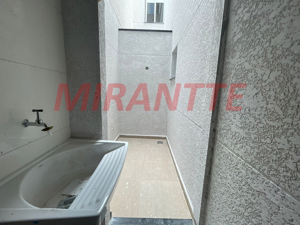Apartamento de 42m² com 2 quartos em Vila Nivi