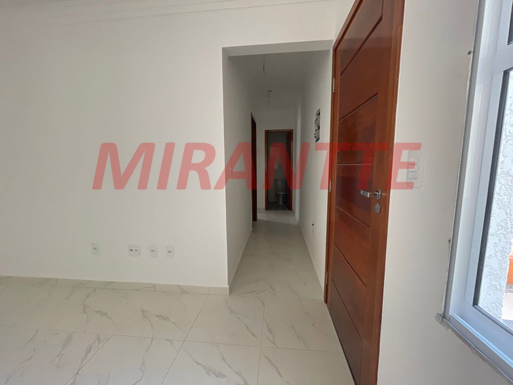 Apartamento de 42m² com 2 quartos em Vila Nivi