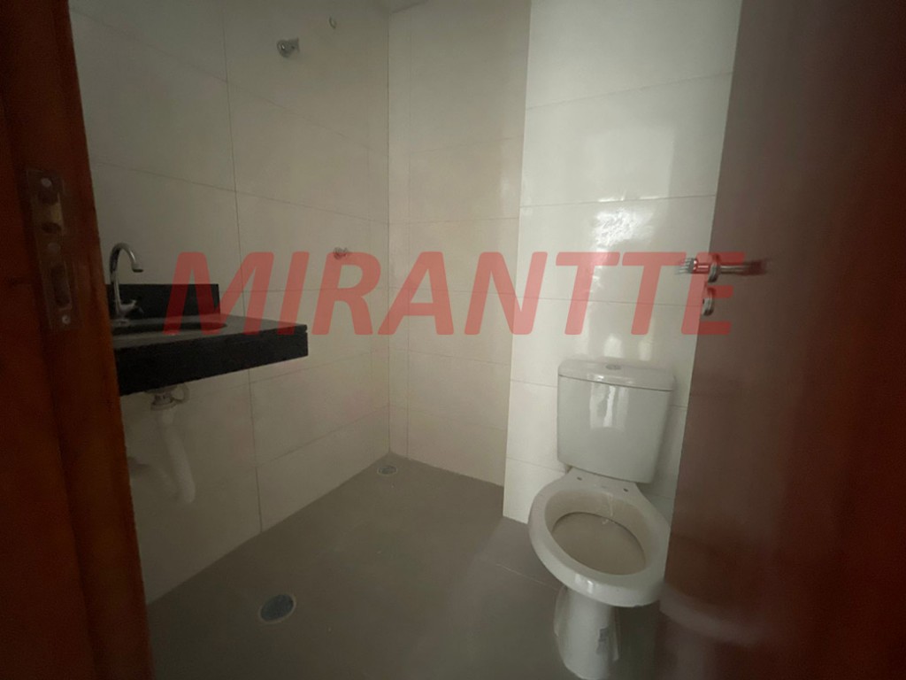 Apartamento de 42m² com 2 quartos em Vila Nivi