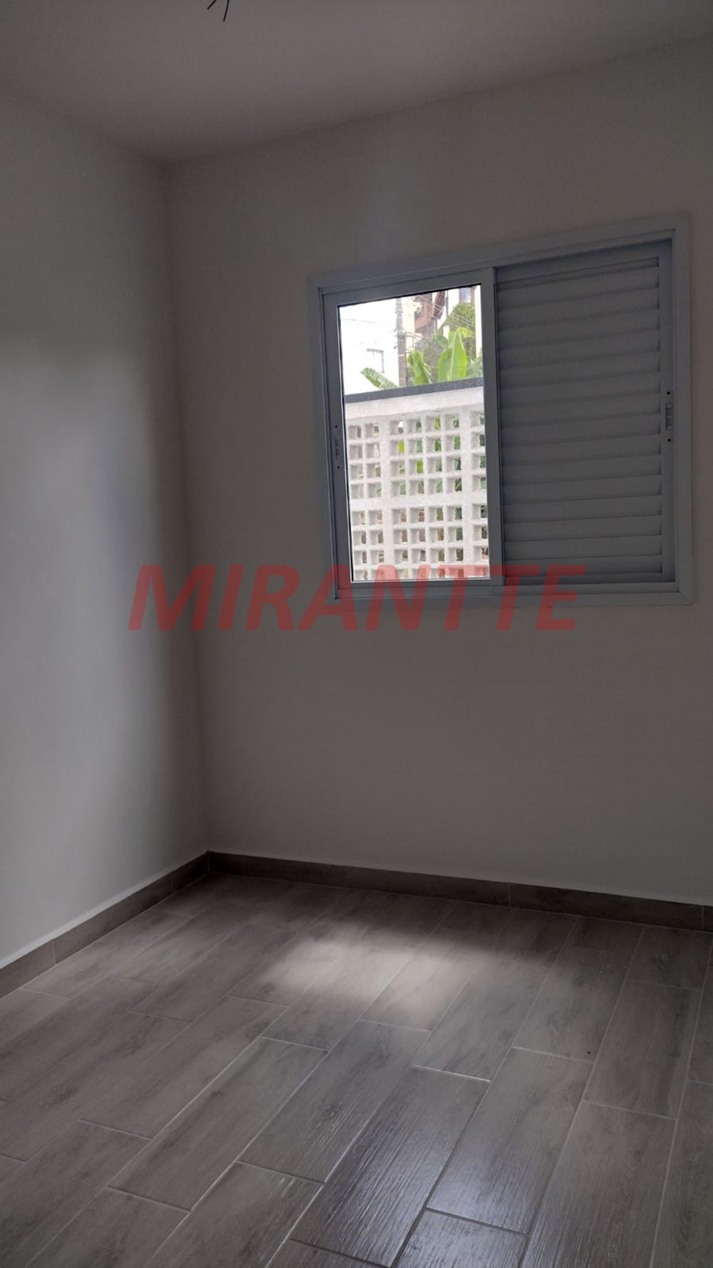 Apartamento com 2 quartos em Vila Paiva