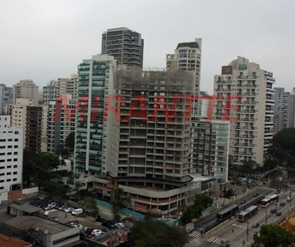 Apartamento de 31m² com 1 quartos em Moema