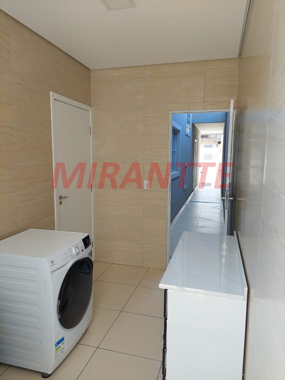 Sobrado de 141m² com 3 quartos em Jaçana