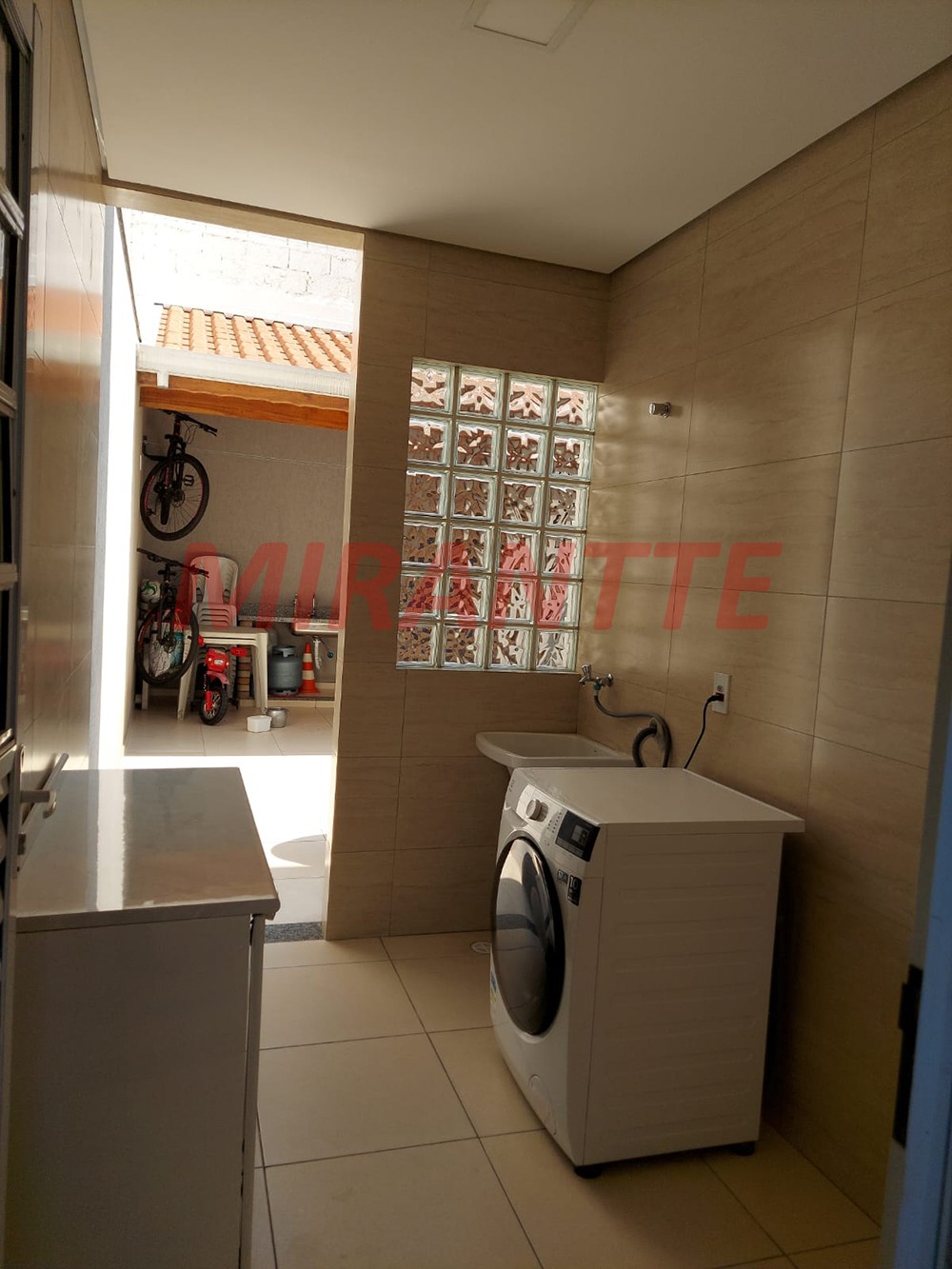 Sobrado de 141m² com 3 quartos em Jaçana