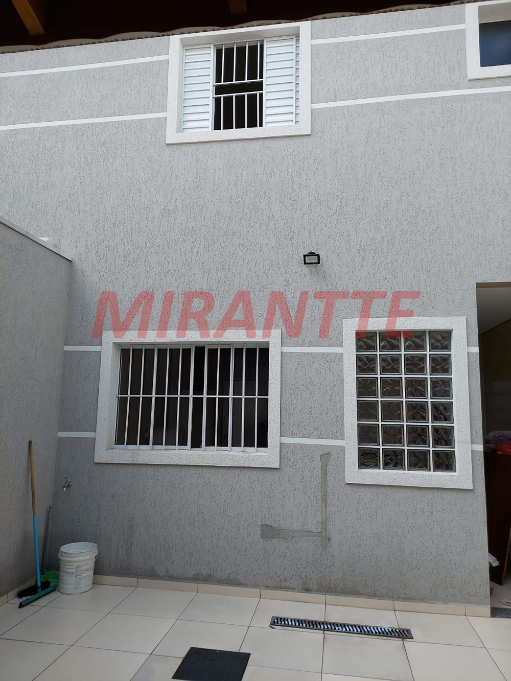 Sobrado de 141m² com 3 quartos em Jaçana