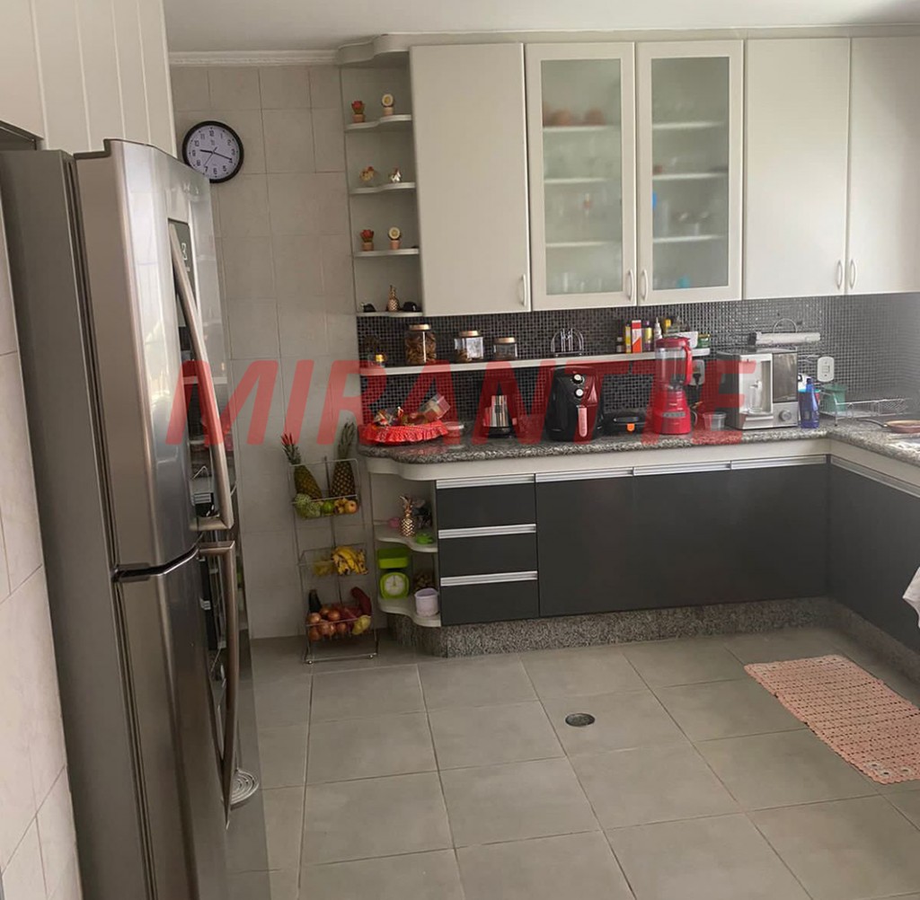 Sobrado de 280m² com 3 quartos em Vila Medeiros