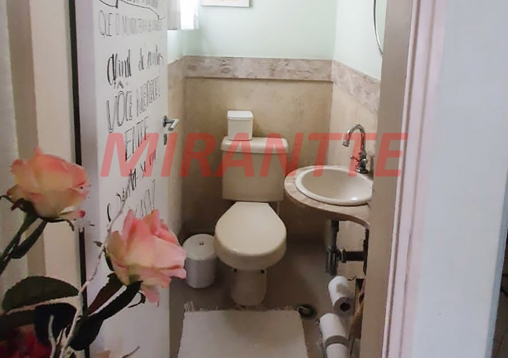Sobrado de 170m² com 3 quartos em Vila Zamataro