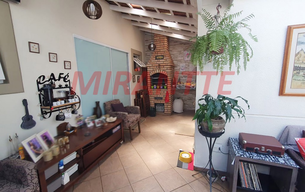 Sobrado de 170m² com 3 quartos em Vila Zamataro