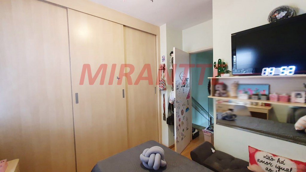 Sobrado de 170m² com 3 quartos em Vila Zamataro