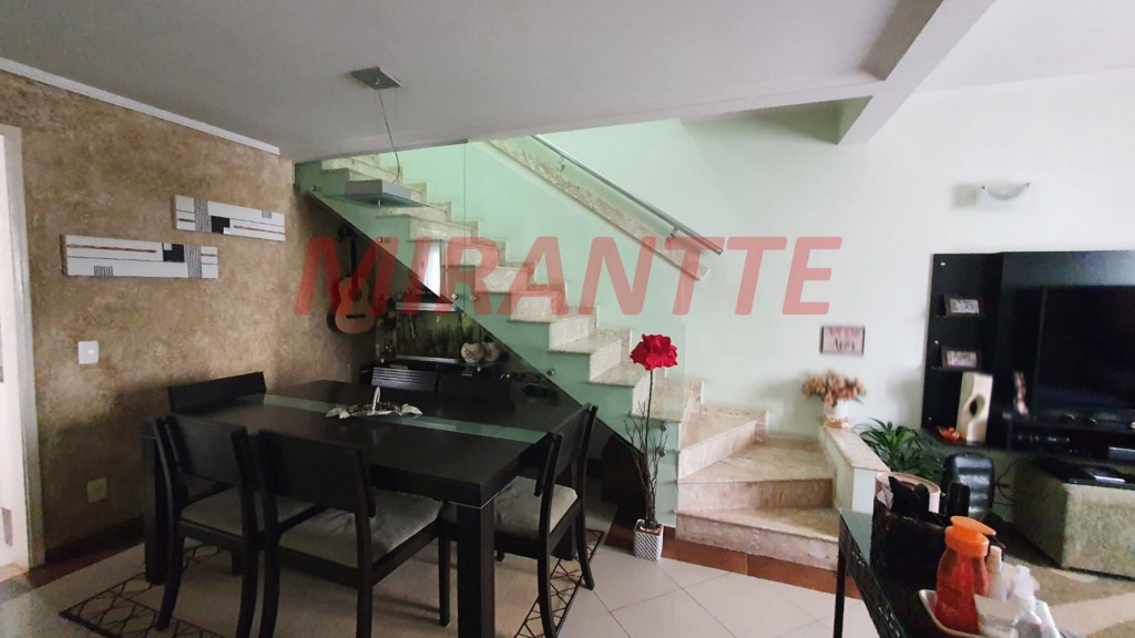 Sobrado de 170m² com 3 quartos em Vila Zamataro