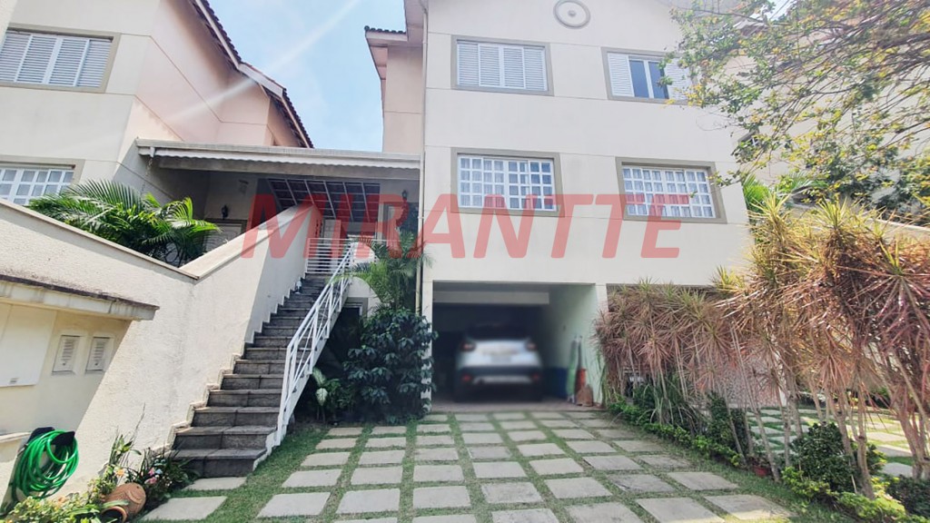 Sobrado de 170m² com 3 quartos em Vila Zamataro