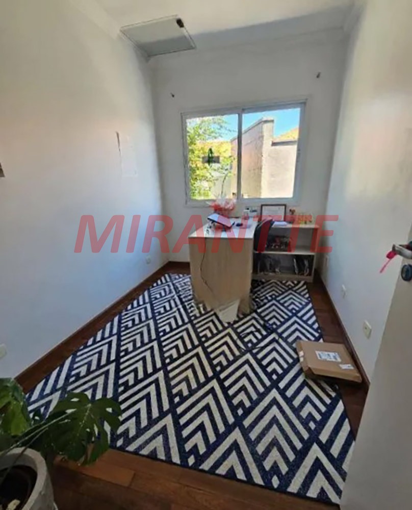 Sobrado de 354m² com 4 quartos em Jardim Primavera
