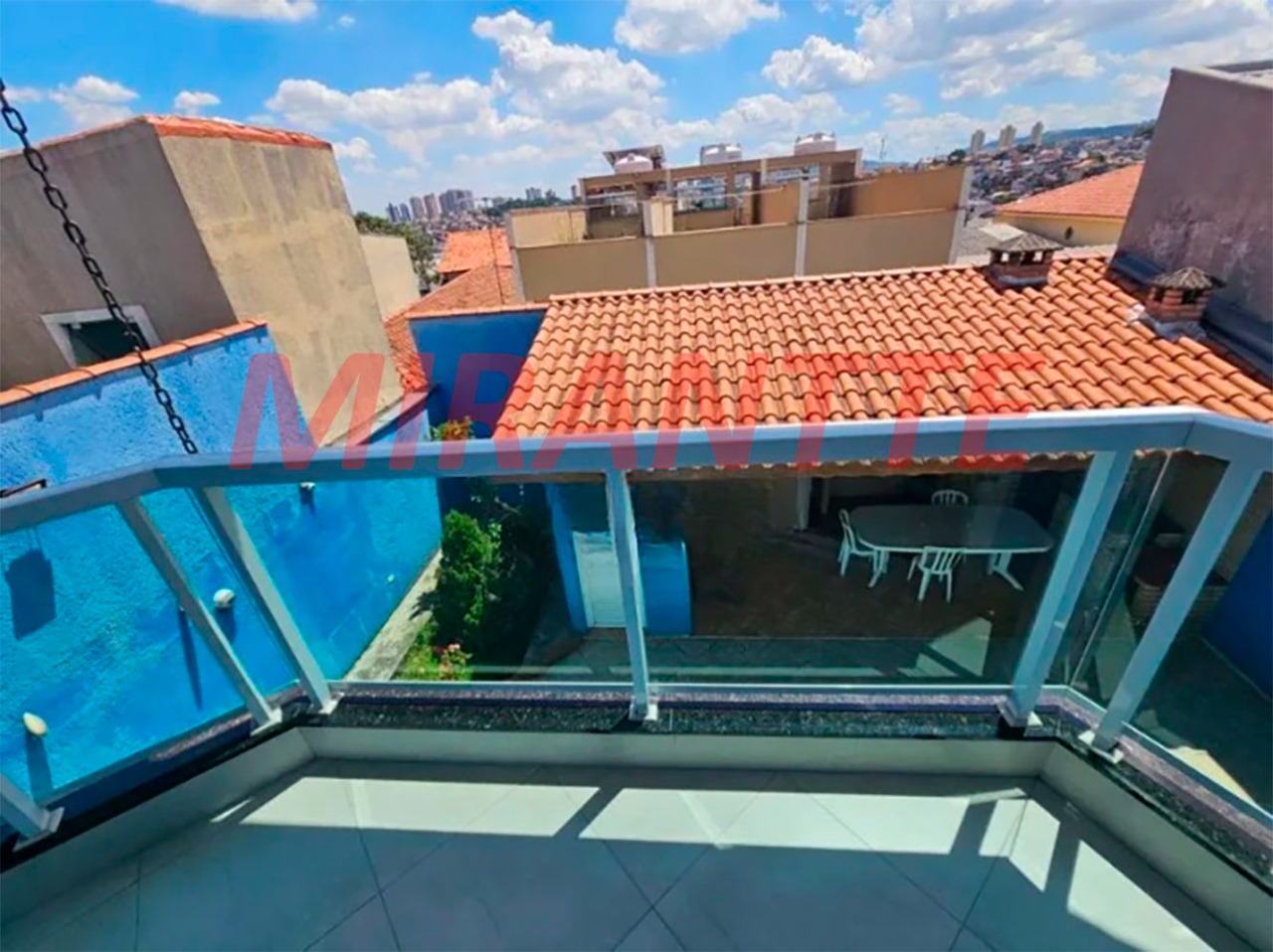 Sobrado de 354m² com 4 quartos em Jardim Primavera