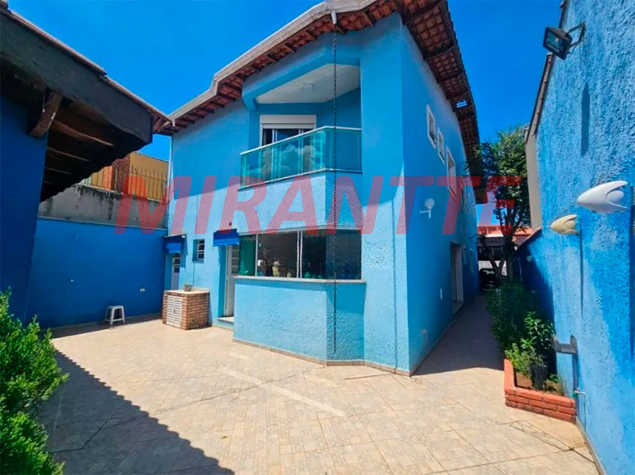 Sobrado de 354m² com 4 quartos em Jardim Primavera