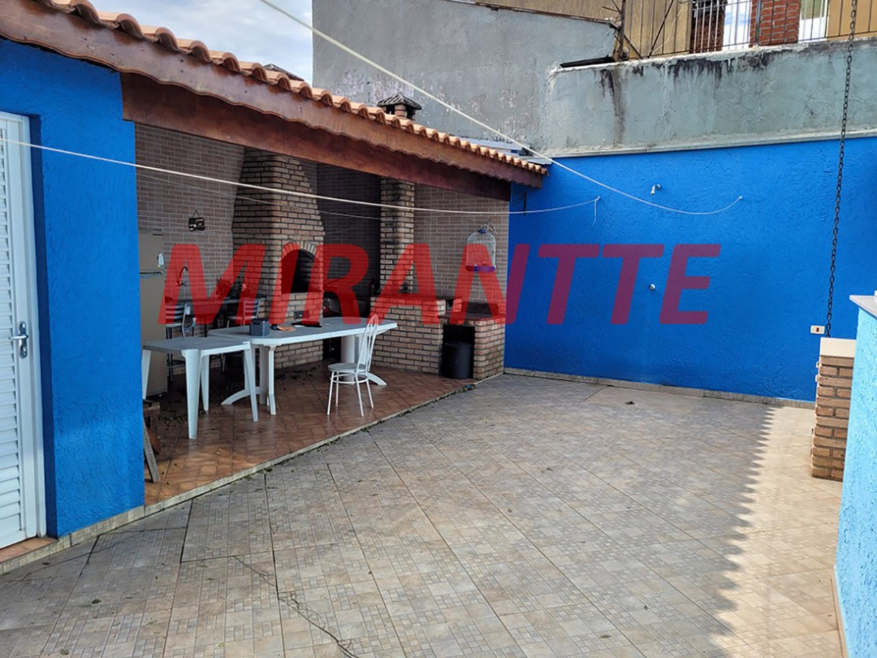 Sobrado de 354m² com 4 quartos em Jardim Primavera